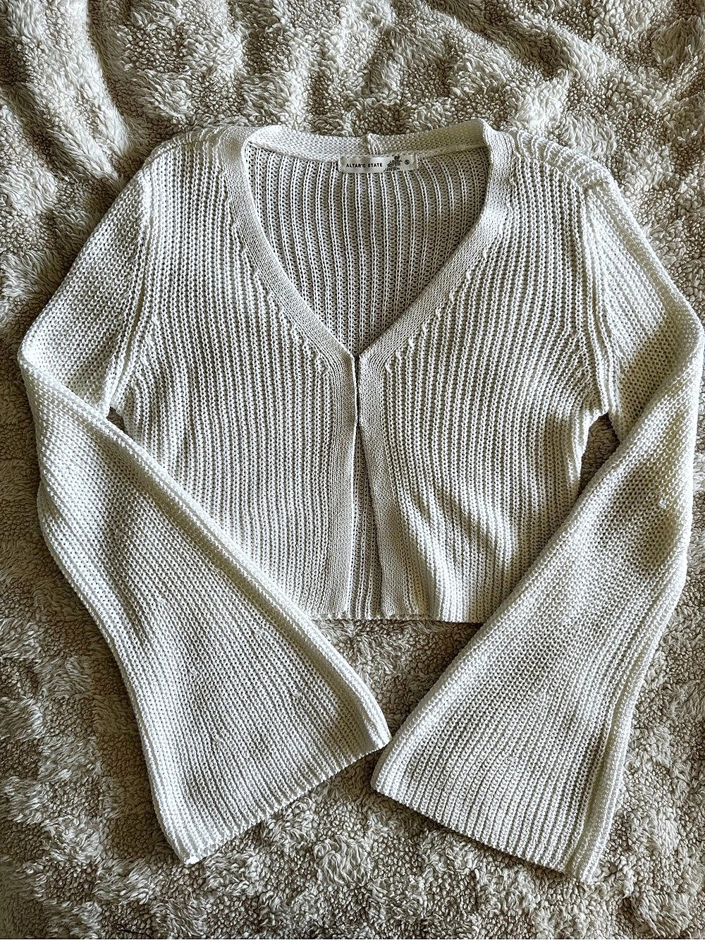Altar'd State V-Neck Button Front Sweater in White Size Small Like New